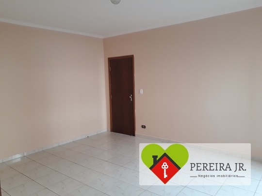 Apartamento à venda com 2 quartos, 86m² - Foto 2